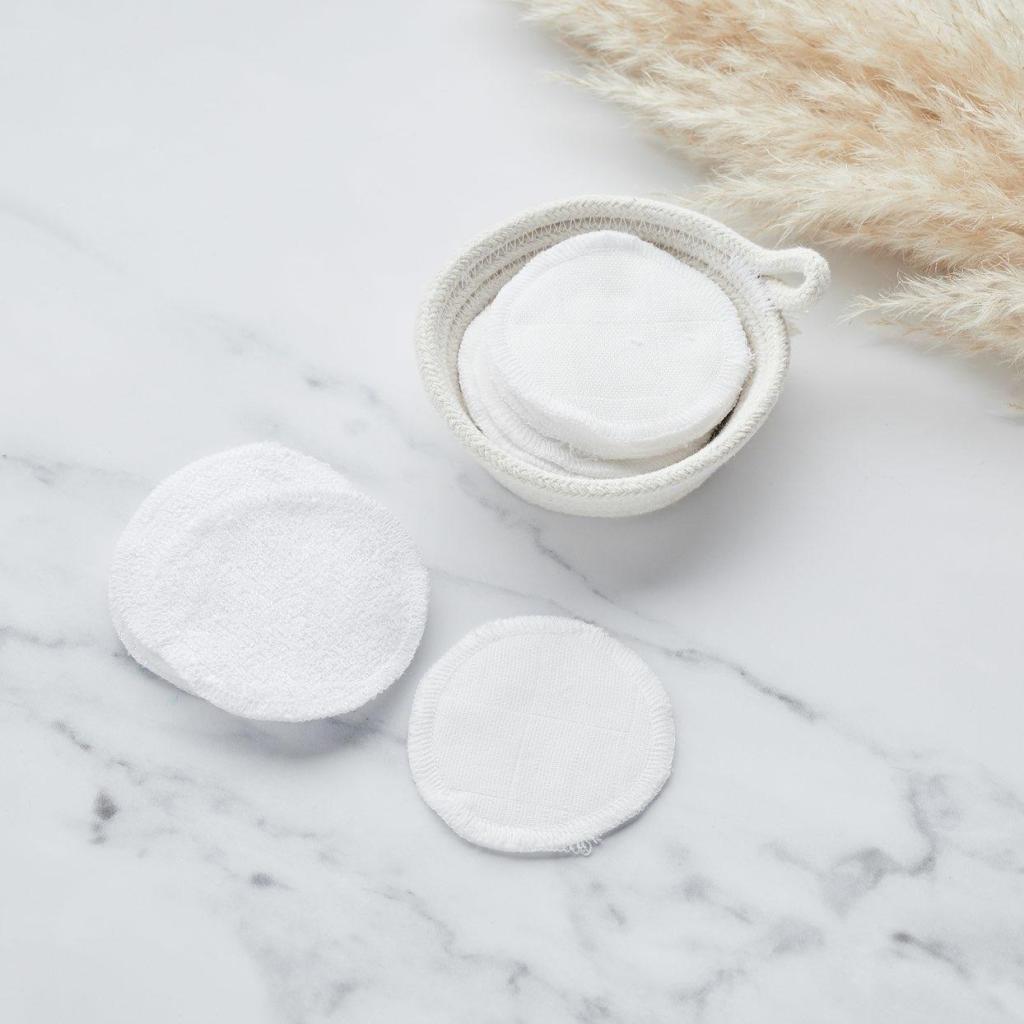 Sustainability | Using reusable cotton pads intead of disposable cotton